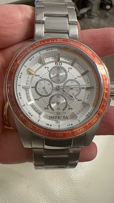 נדיר! סקלה אדומה! שעון ⌚ **Invicta** יוקרתי במיוחד! ✨ עיצוב ספורטיבי אלגנטי, כרונוגרף מדויק 