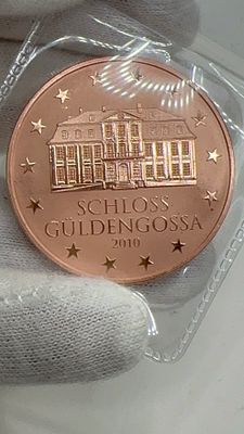 מטבע גייגר נחושת גולדנגוסה 2010. מטבע נחושת 🪙 נדיר משנת 2010 עם טירת גולדנגוסה! ✨ פריט 