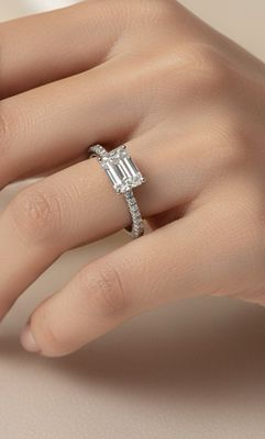 טבעת כסף עם אבן יהלום מואסנייט 0.80 קראט! בליטוש מלבני מיוחד!