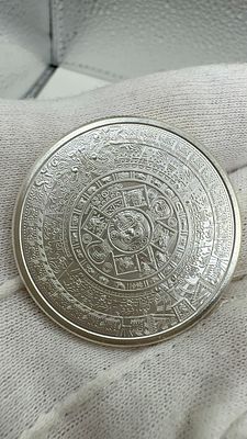 1 אונקיה כסף טהור 9999 - לוח השנה האצטקי כסף. טבלת זמן עתיקה בשיא תפארתה! 🕰️ מטבע 1 אונקיית כסף 