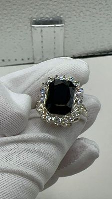 טבעת כסף 925 משובצת אבן אוניקס שחורה מרהיבה- מידה 18 הערכה -$250 פתיחה-$120
