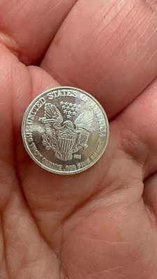 מטבע כסף אמריקאי 1/10 אונקיה. ✨ מטבע כסף **נדיר**! ✨ עיצוב קלאסי, נצחי 🏛️. פריט אספנים 