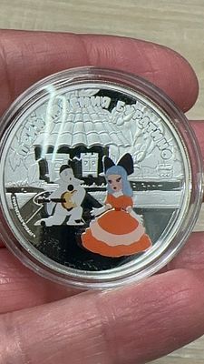 אונקיית כסף צבעונית נדירה! כסף טהור 9999 - מטבע בורטינו. ✨ מטבע כסף מרהיב עם דמויות מסדרת 