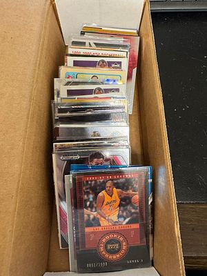 לוט קלפים NBA של מעל 120 קלפים לא נבדק