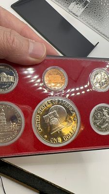 נדיר! מארז מטבעות פרוף 1976. סט מטבעות אמריקאי 🪙 משנת 1976! כולל דולר 💵, רבע דולר ועוד. 
