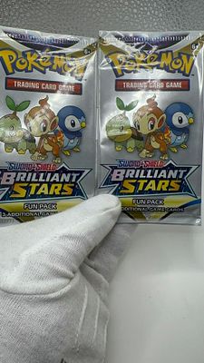 לוט 2 חבילות פוקימון Brilliant Stars. גלו אוצרות נדירים! ✨ **לוט 2 חבילות פוקימון Brilliant 