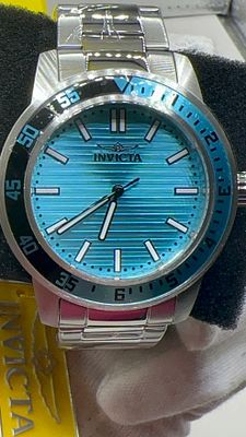 נדיר ביופיו! שעון צלילה כחול INVICTA. לוח כחול מרהיב🌊 ומראה יוקרתי ✨. שעון **INVICTA** חדש 