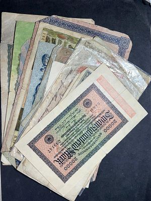 לוט גדול של שטרות עולם מצבים שונים( לא נבדק )