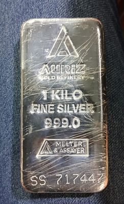 עלה כעת! מטיל של 1 קילו (1000 גרם!) כסף 999 יופי של פריט להשקעה! עם אישור מקוריות!