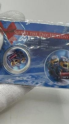 מטבע מיניונים 1 גרם כסף צבעוני משני צידיו בהנפקה מוגבלת. 🌟 מטבע **נדיר** של מיניונים בעיצוב 