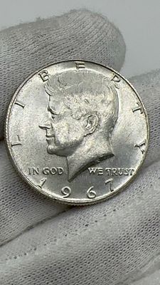 חצי דולר קנדי כסף 1967. מטבע 🪙 **נדיר** חצי דולר קנדי משנת 1967! חלק מההיסטוריה 📜 שלך. הזדמנות 