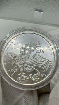 אונקיית כסף טהור 9999 חדשה! פרוף!דונאלד טראמפ. מטבע **נדיר** של הנשיא טראמפ 🪙. פריט אספנים 💎 