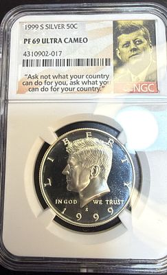 עלה כעת! מטבע חצי דולר אמריקאי משנת 1999S עשוי כסף במצב חדש מאוד מדורג 69 NGC ULTRACAMEO 
עשוי 