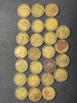 מקבץ 27 מטבעות 3 פנס עם דיוקנם של מלכה אליזבת ומלך גורג'