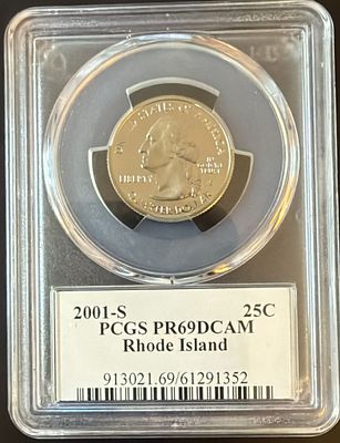 מטבע 25 סנט 🇺🇸 משנת 2001S 
מדורג PCGS MS69 שזה כמעט הדירוג הגבוהה ביותר למטבעות 
מטבע בן יותר 