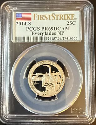 מטבע 25 סנט 🇺🇸 משנת 2014S 
מדורג PCGS MS69 שזה כמעט הדירוג הגבוהה ביותר למטבעות 
הטבעה 