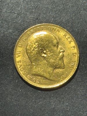 רק 12.5 אחוז עמלה! מטבע זהב סוברין 22K, קוטר 22 מ"מ, משקל 7.98 גרם