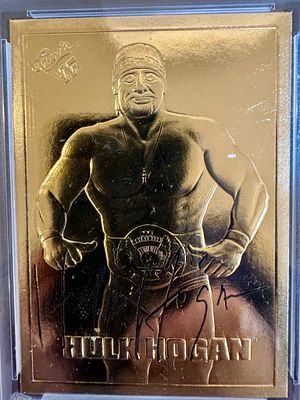 קלף מיוחד ונדיר של Hulk Hogan מסדרת החתימות של המתאבקים . ציפוי זהב . מדורג 10