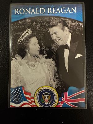 קלף מיוחד ונדיר של המלכה אליזבאט השנייה(מלכת אנגליה) עם נשיא ארה״ב רייגן . מסידרת המלכה עם 