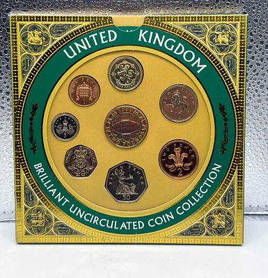 נדיר! לא בנמצא!
סט מטבעות בריטניה 1999 - Brilliant Uncirculated. סט **אספנות יוקרתי** הכולל 8 