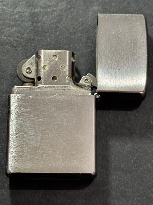 עלה כעת! חלק מאוסף גדול של מצתי זיפו - Zippo - המצתים במצב עבודה, ללא גז ומיוחדים - הזדמנות!. מצת 