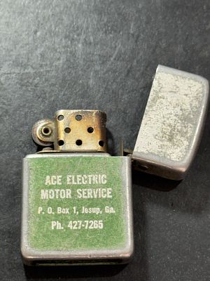 עלה כעת! חלק מאוסף גדול של מצתי זיפו - Zippo - המצתים במצב עבודה, ללא גז ומיוחדים - הזדמנות!. מצת 