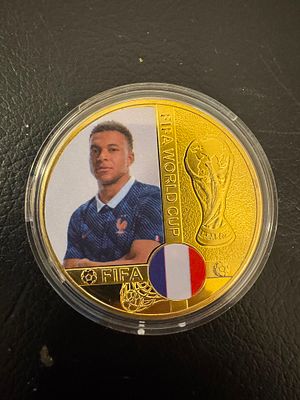 Kylian Mbapp&eacute; – Gold-Tone 2026 World Cup Fantasy Coin. A collectible fantasy coin dedicated to 