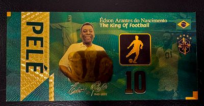 Pel&eacute; – Gold-Tone Collectible Fantasy Banknote – “King of Football”. A premium-style collectible 