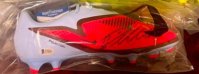 Cristiano Ronaldo – Signed Nike Football Boot – Beckett Witnessed. A Nike football boot signed 
