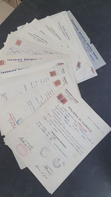 לוט גדול של תעודות אוניה עתיקות