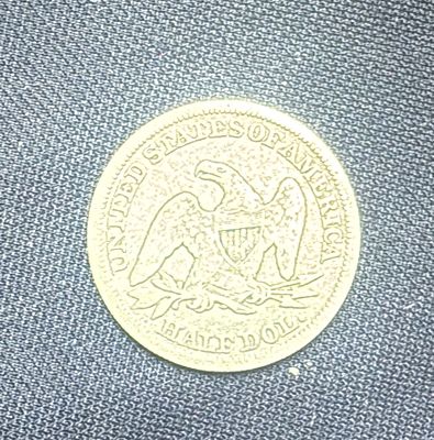 ארה"ב 1854 !
מטבע חצי דולר שנה מאוד נדירה ומבוקשת ! 
המטבע מכסף 0.900 מצב מעולה יפה וברור
