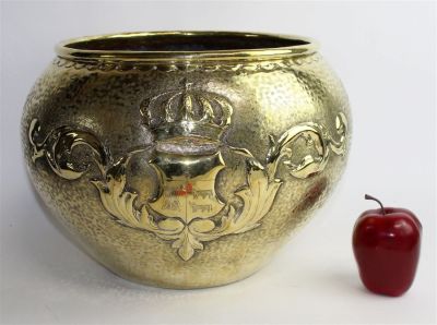 French cachepot planter in brass with embossed crown over crest. Early 20th century. 10 1/2"h x 