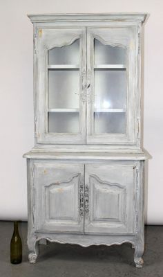 French Louis XV style painted bookcase. French Louis XV style painted small bookcase display 