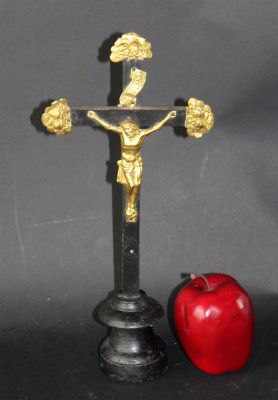 French Napoleon III ebonized wood crucifix with gilt brass. Late 19th century. 13 1/2"h x 6"w