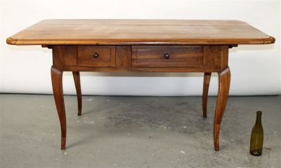 French Provincial bureau plat desk in walnut with 2 drawers. French Provincial bureau plat desk 