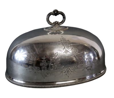 English silverplate meat dome. Early 20th century. 8 1/2"h x 14 3/8"l x 10 3/4"w