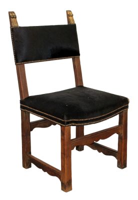 Italian Renaissance walnut side chair with hide seat. Italian Renaissance style walnut side 