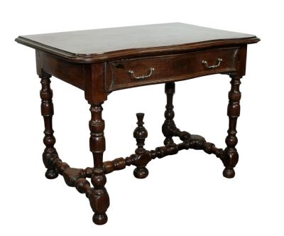 French bureau plat desk in walnut with shaped front. French shaped front bureau plat desk in 