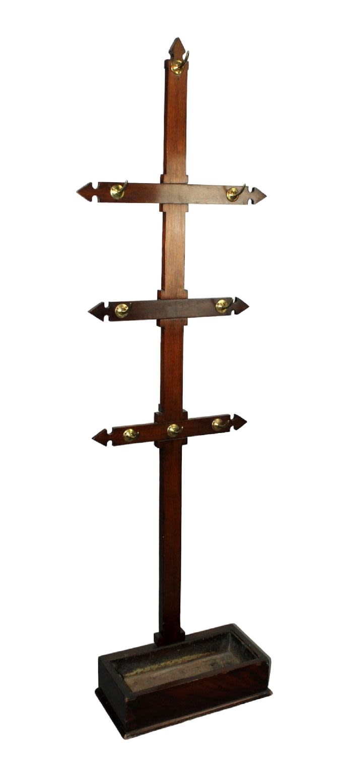 English Victorian hall stand coat tree in mahogany with brass hooks. Early 20th century. 77"h x 