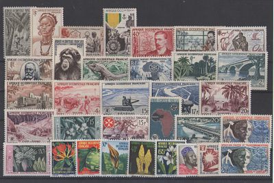 Французские колонии. Западная Африка 1948-1959г г. YVERT №43-75 .Состояние **