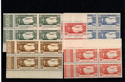 Французские колонии. Дагомея 1940 г.YVERT №1-5 авиа, квартблоки .Состояние **