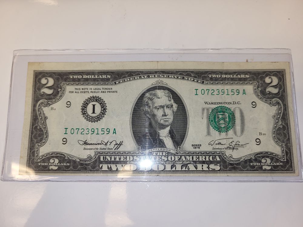 1976 Bicentennial 2$ note currency. very nice condition 1976 2$ note seepics