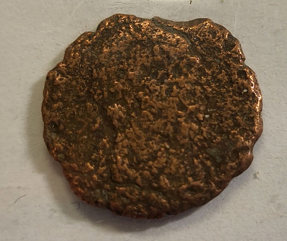 ancient roman coin bronze 27bc to 378ad. from estate check out the pics