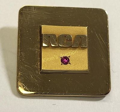 10K gold RCA employe service award pin w/ ruby vtg. the ctr is said to be 10K solid gold w/ruby