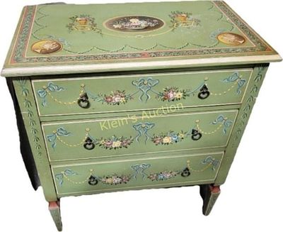 vtg french chest louis XV style floriate painted. from estate 30" tall 27" wide 15" deep in very 