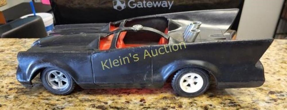 rare 1974 mego Batman bat mobile car toy. from the estate 13" long 6 " wide see pics