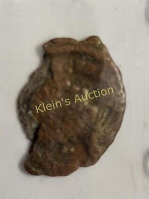 ancient roman coin 27 bc to 378 AD. check out the pics