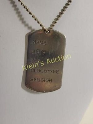 vintage military style dog tag necklace 30". 30" chain and 2" x 1 1/4" tag in exc shape seepics