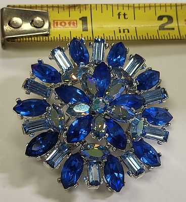 Juliana aurora borealis brooch rhinestone. superb! great color super clean 1 5/8" wide see pics 