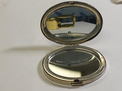 mirror compact nice! vintage silver plate . from estate 2 3/4" x 2 1/4" see pics